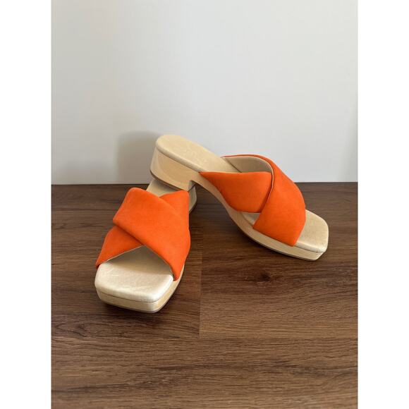 Sanctuary Shoes - Sanctuary Lively Orange Leather Sandals Women’s size 7.5 bright Strappy, slip-on